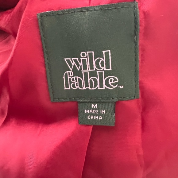 Red jacket - Picture 2 of 3